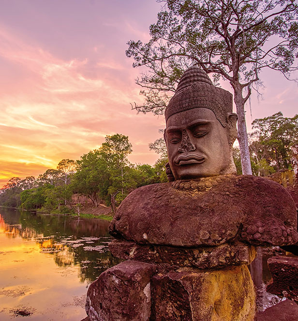 A Buddhist statue in Angkor Wat, Cambodia